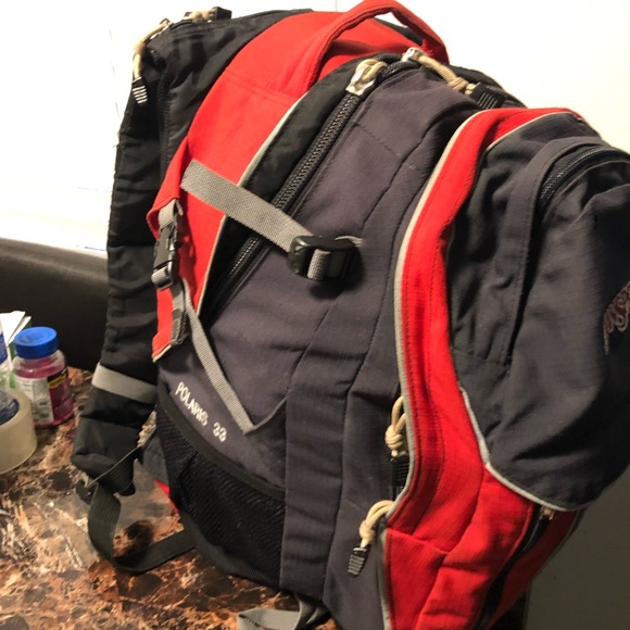 JanSport Polaris 33 Discontinued Red and Black Camping Backpack - Picture 13 of 14